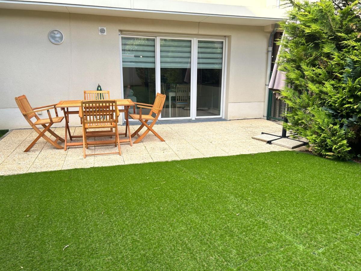 Eden By Dream Apartments Chessy  Buitenkant foto